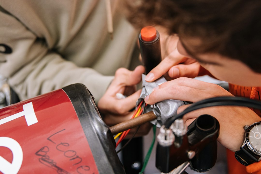Building Explosion-Proof E-Bike Charging Cabinets: Class 1 Div 2 Ratings, Pressure Relief Vents, and Sand Dampening - Diagnostic bench testing diagram
